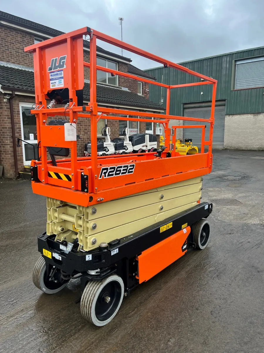 New JLG R2632 Electric Scissor Lifts - Image 2