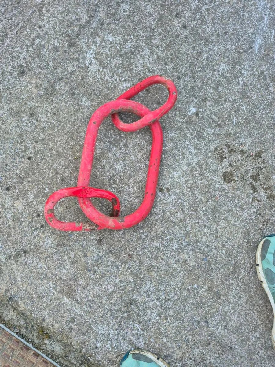 Lifting ring
