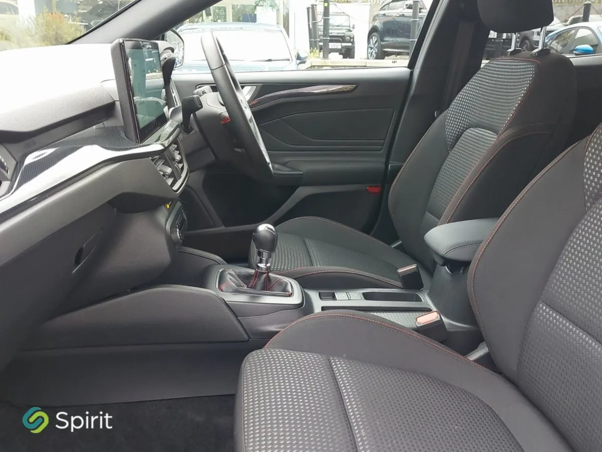 Ford Focus St-line 1.0l 125PS Mild Hybrid Call Se - Image 4