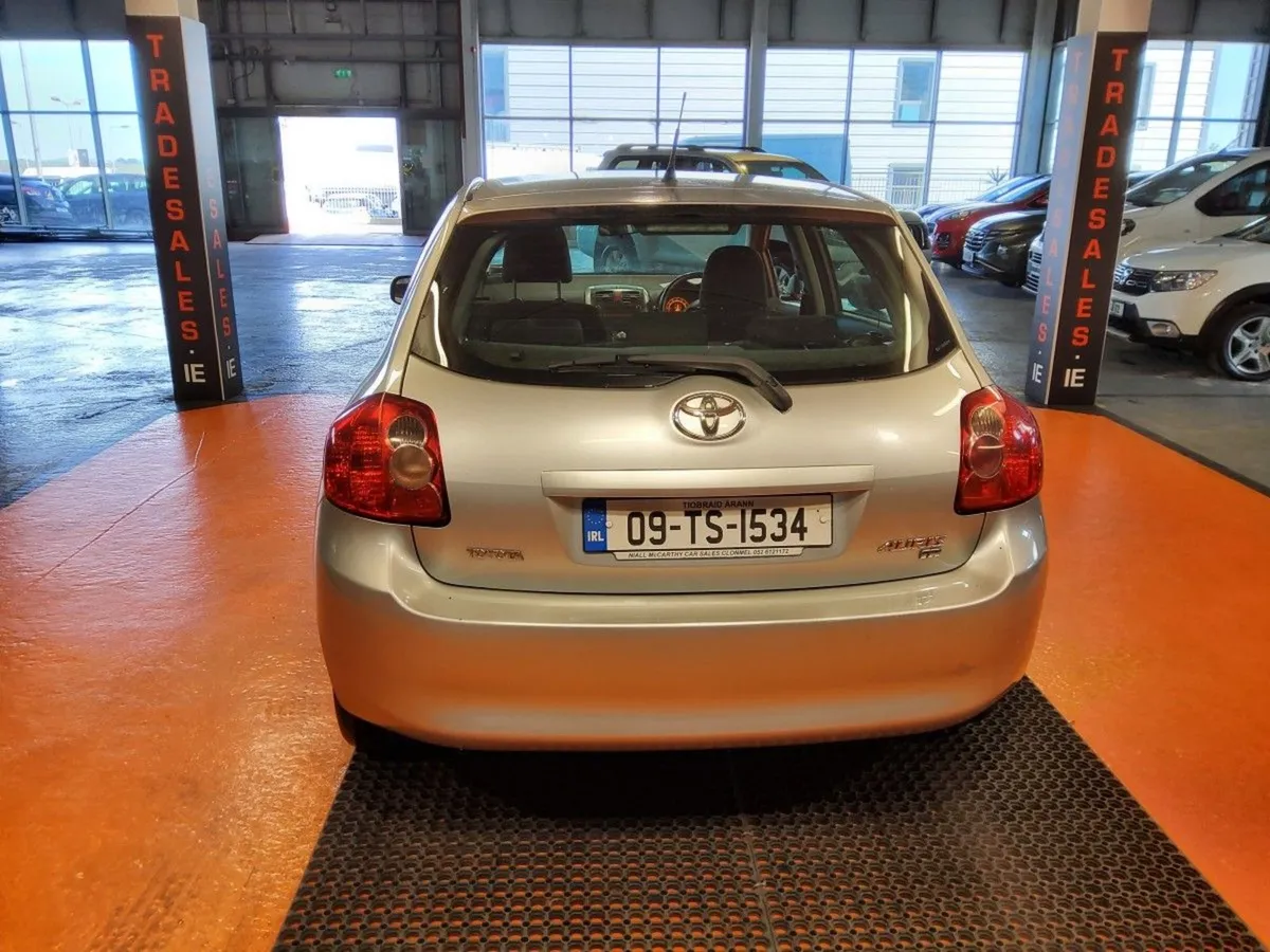 Toyota Auris 1.6 Dual Vvt-i M-M Luna - Image 3