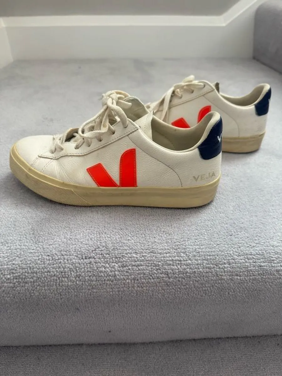 Veja Women's Trainers Uk 6 - Image 1