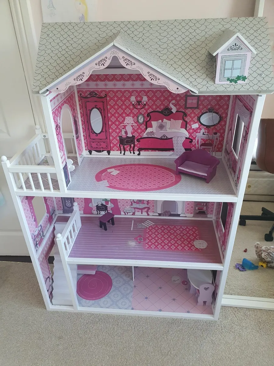 Doll house - FREE - Image 1