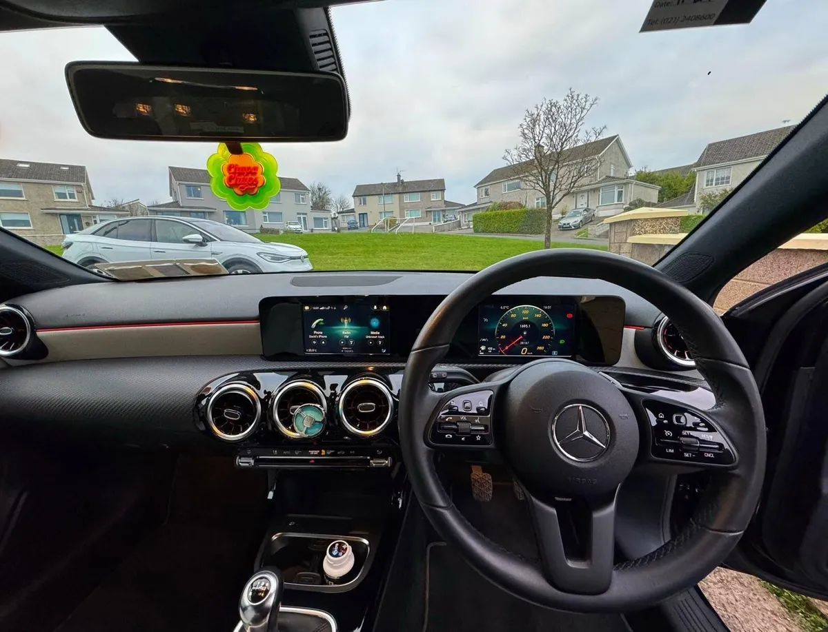 Mercedes-Benz A-Class 2019 - Image 2