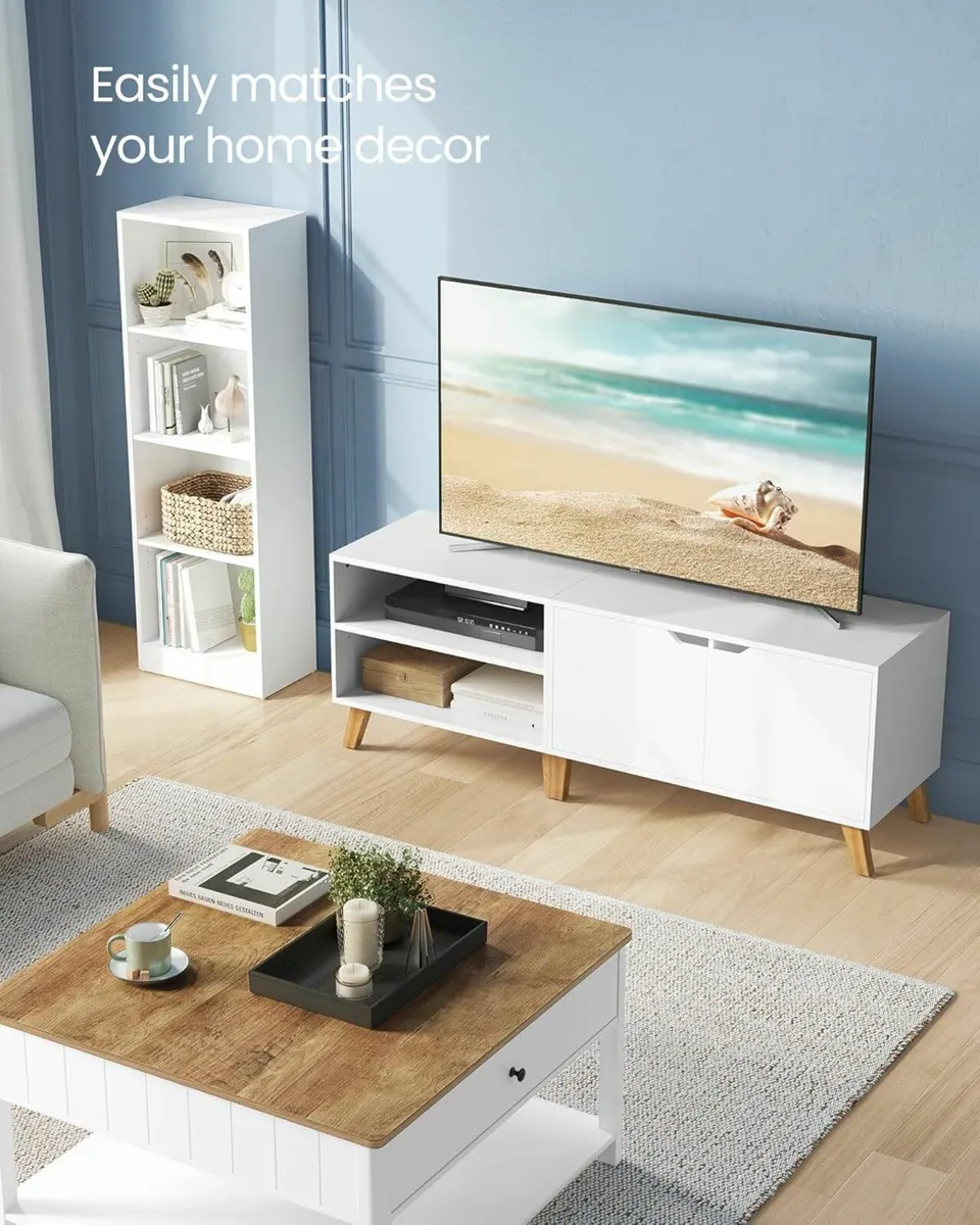 New Retro TV Stand Display (140cm) FREE P&P - Image 1
