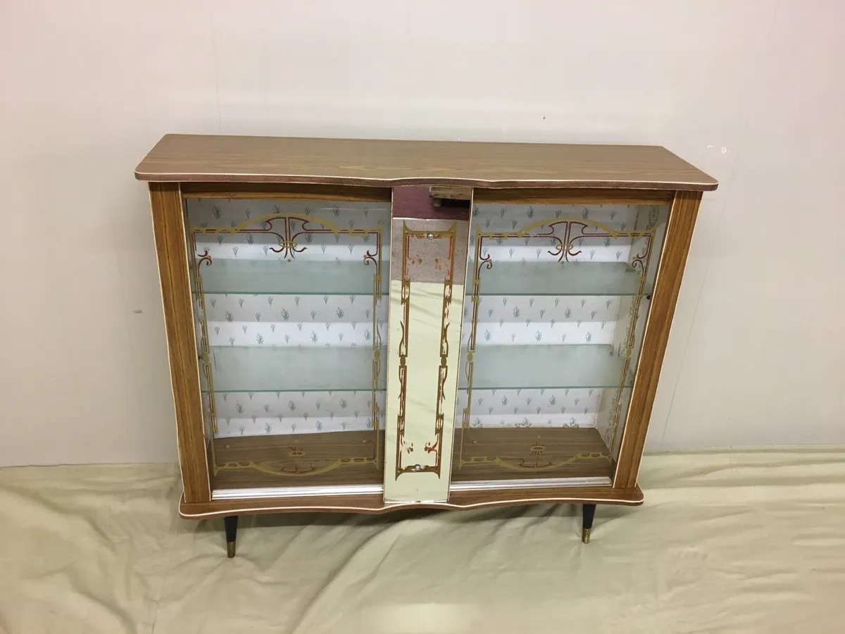 Retro Display Cabinet - Image 1