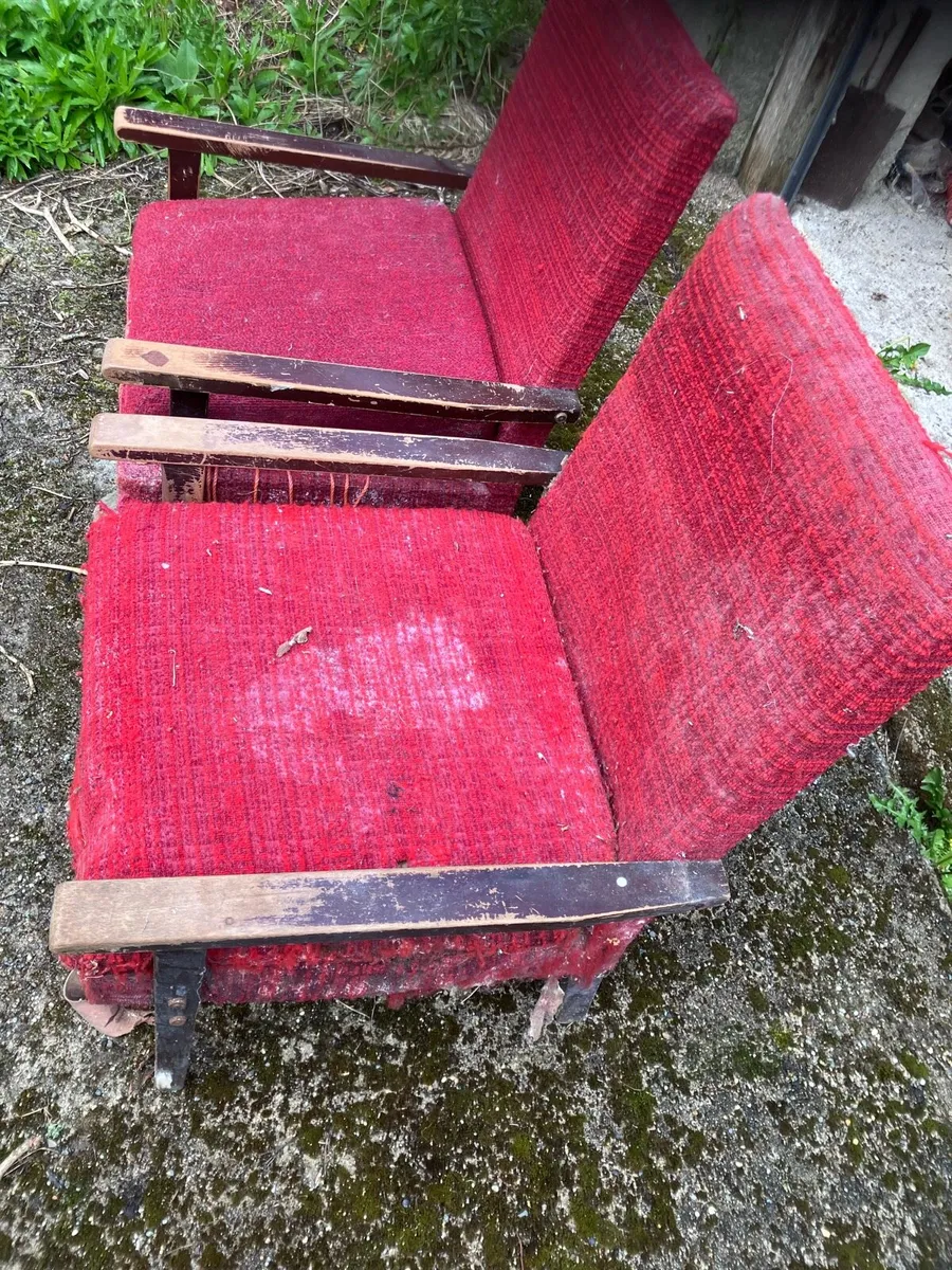 Pair of armchairs for repair - Image 2