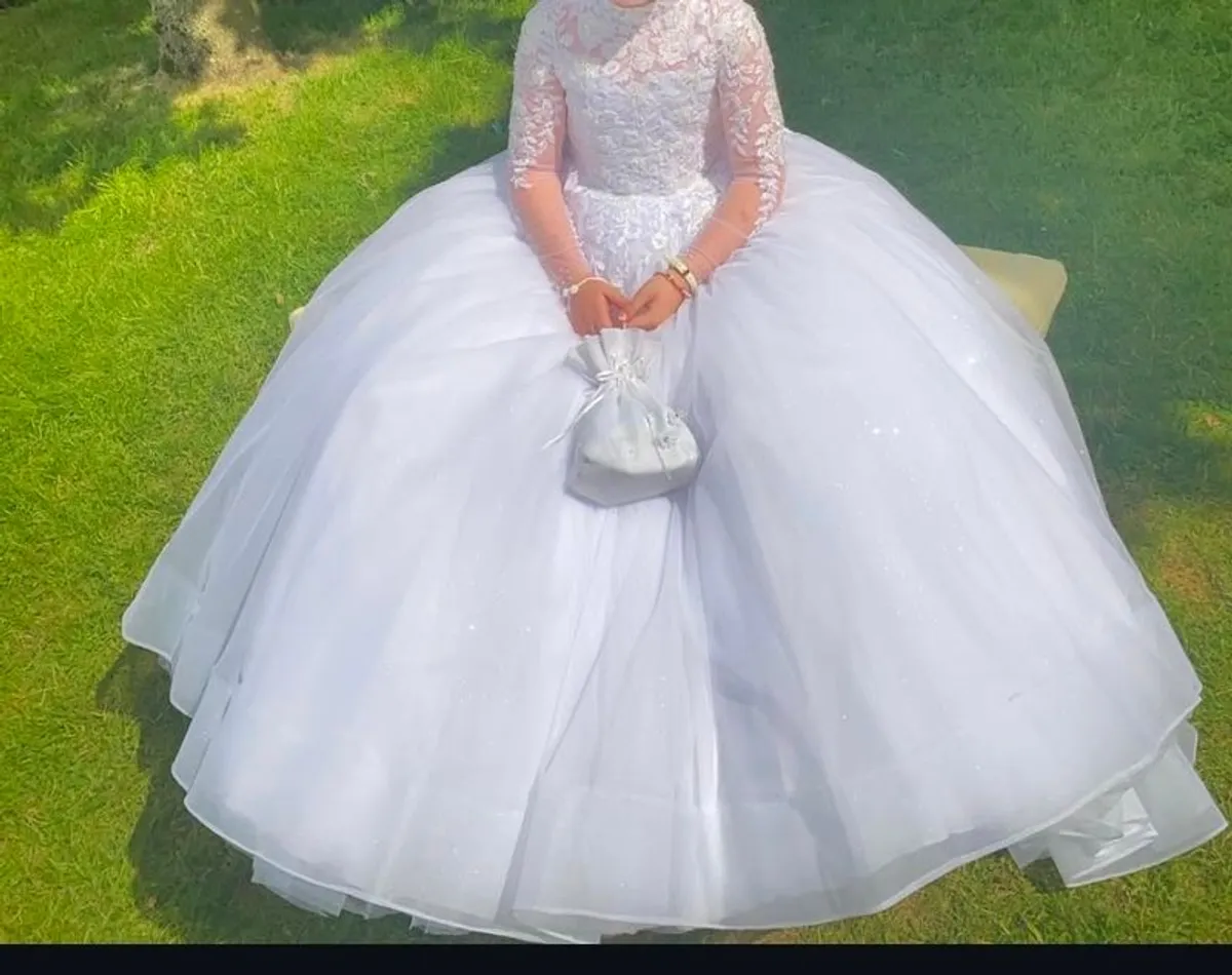 Communion dress - Image 4