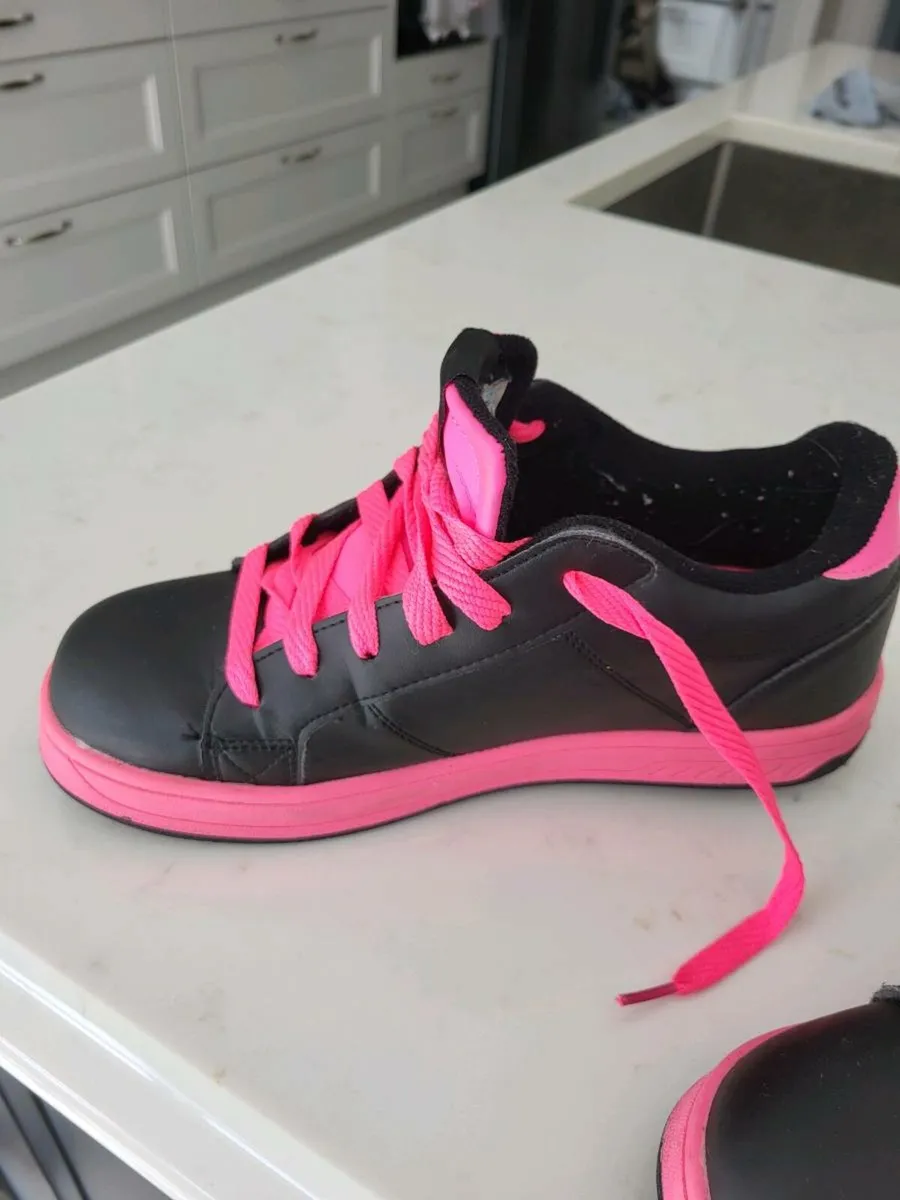 Heelys - Image 3