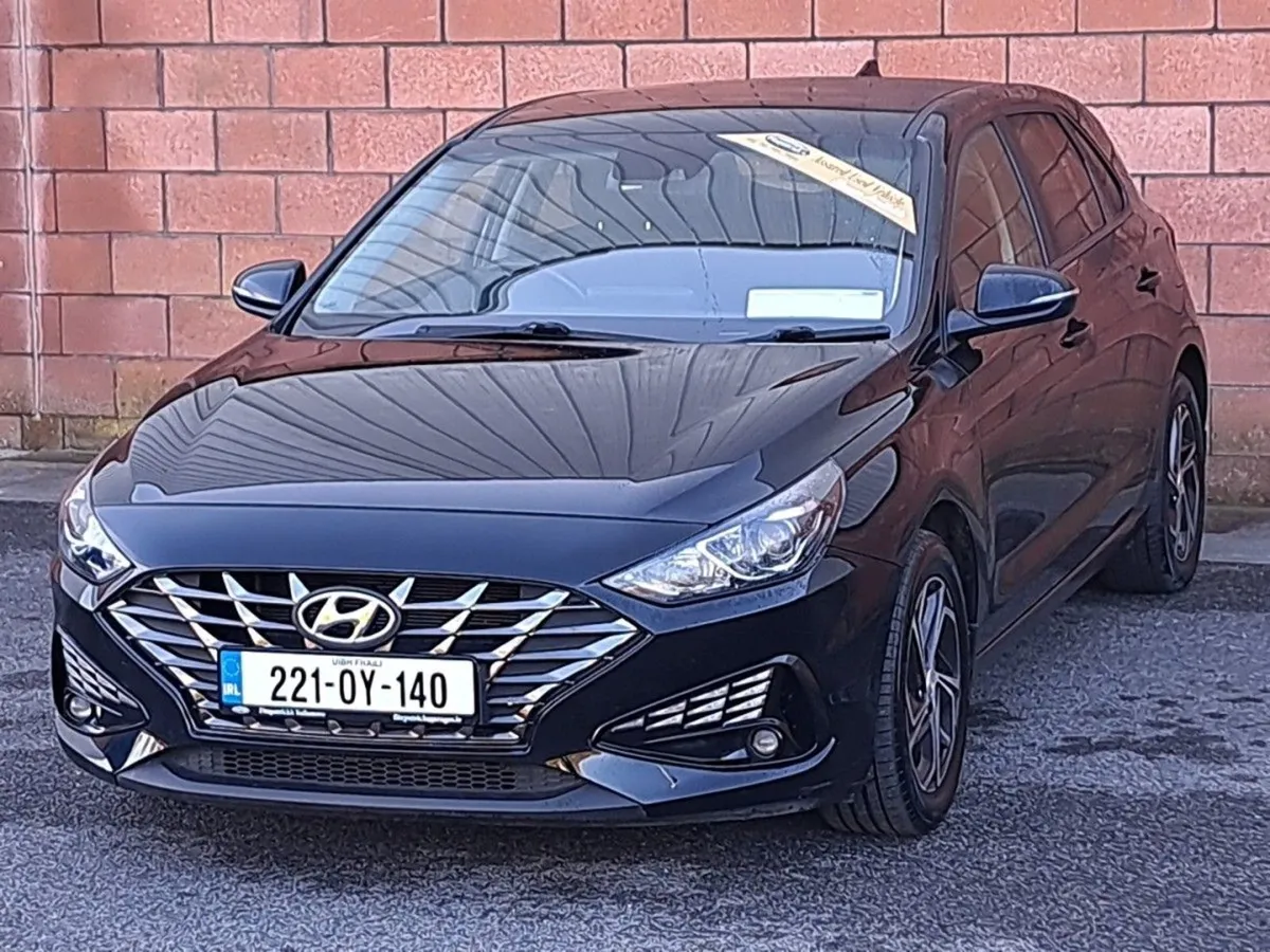 Hyundai i30 Deluxe Model 1.6 Diesel. - Image 3