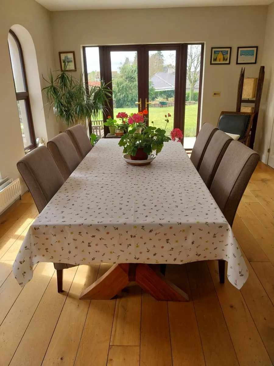 Dining room chairs - Image 1