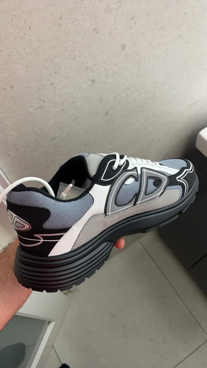 Dior B30 Size 6-12 - Image 2