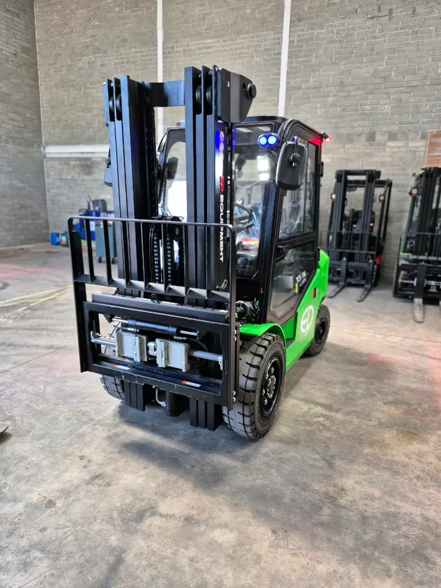 Forklift 3.8ton Electric - Image 2