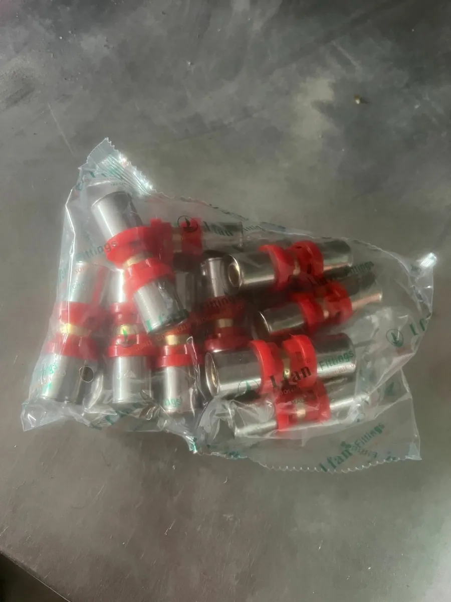 Plumbing Crimp Press Fittings - Image 1