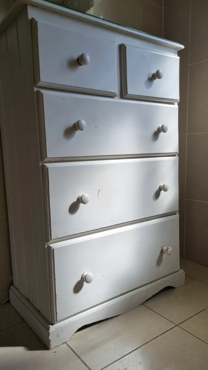 Chest of drawers - Image 1