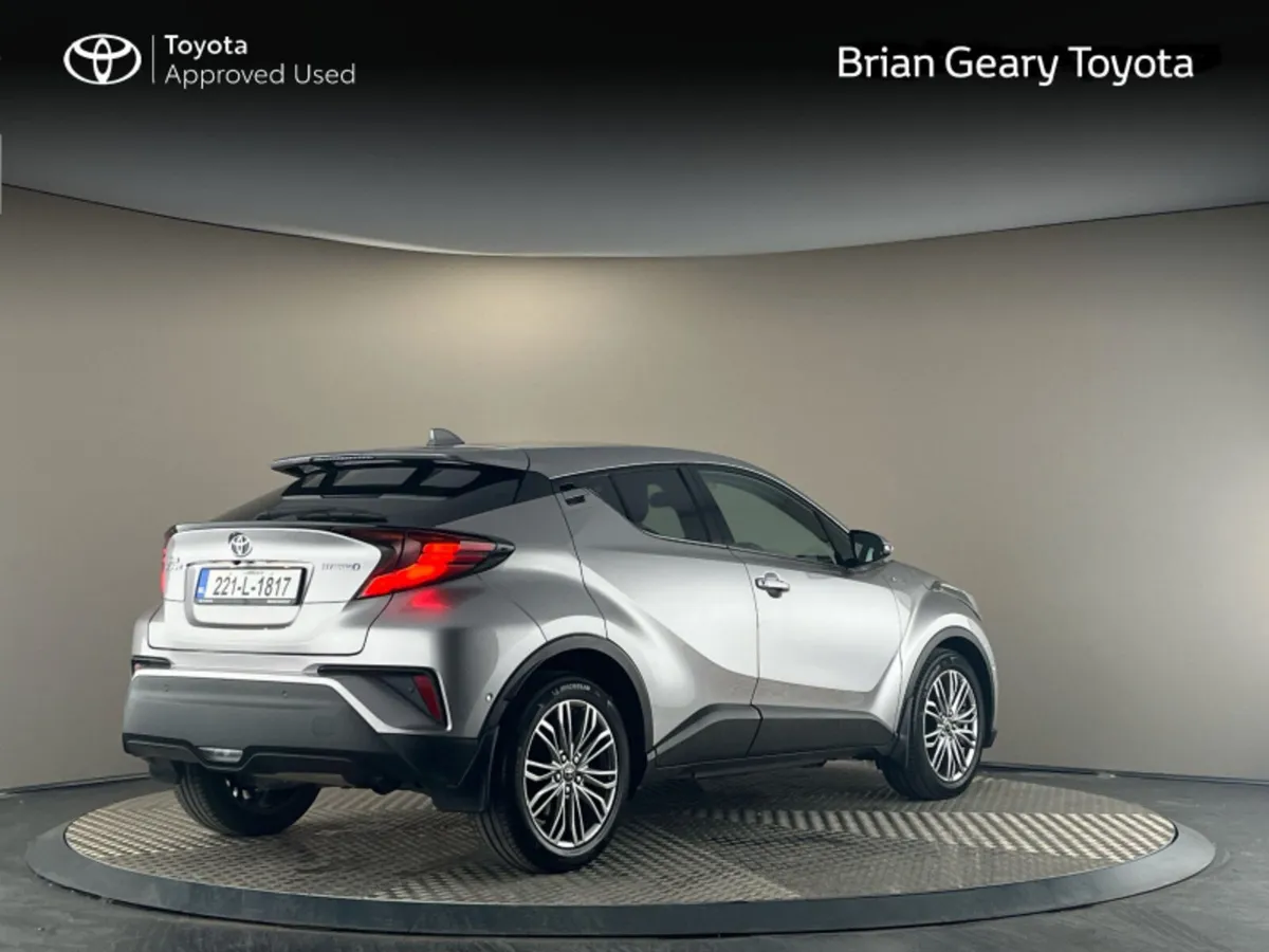 Toyota C-HR HYBRID SOL - Image 2