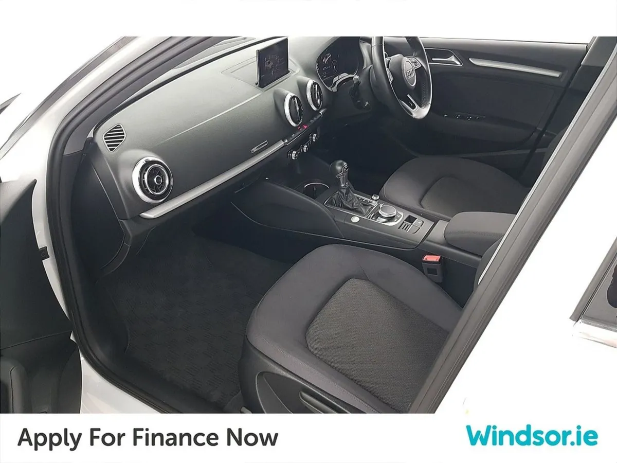 Audi A3 30 Tfsi S-tronic - Image 4