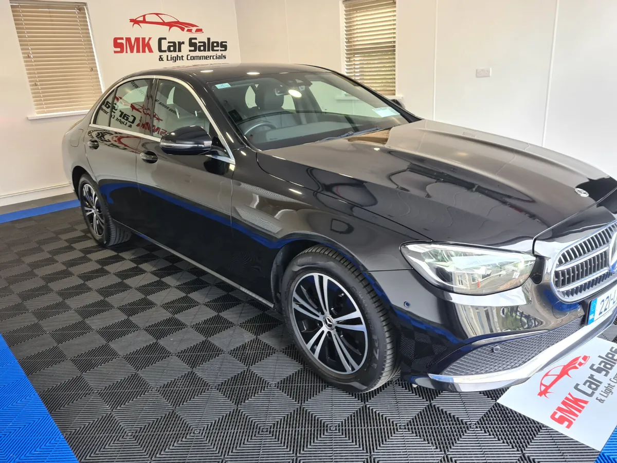 Mercedes-Benz E-Class 2022 - Image 3