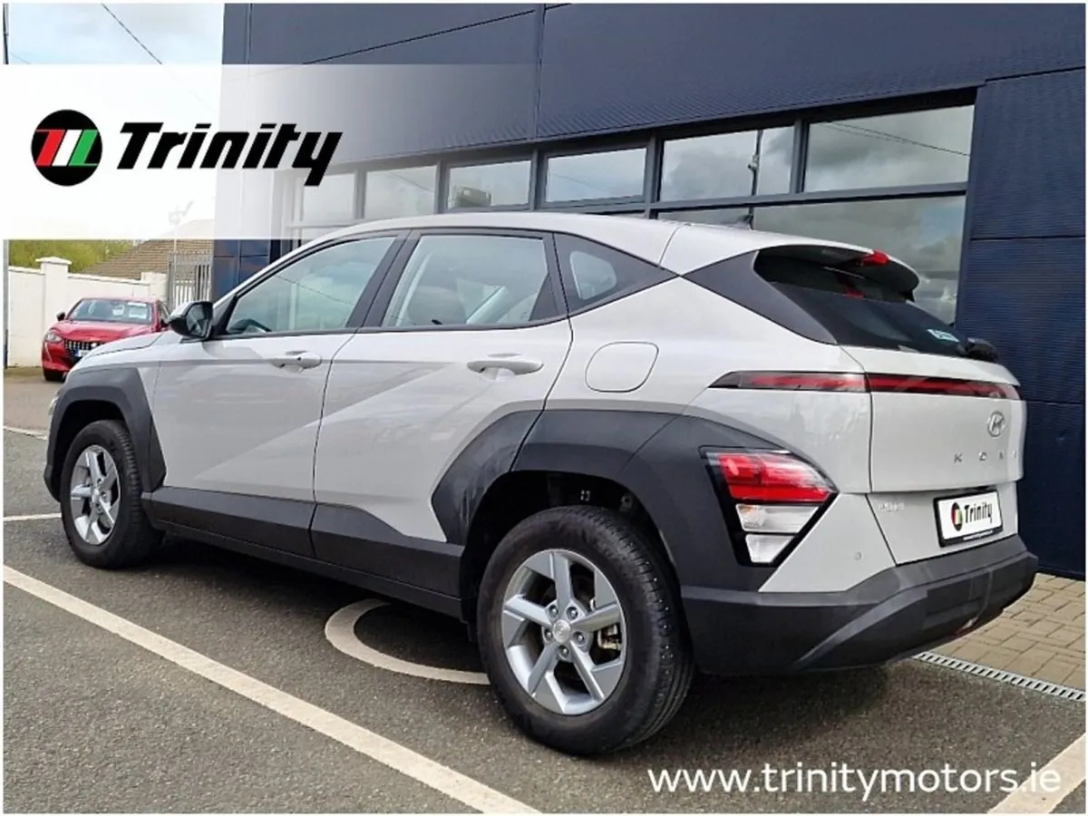 Hyundai Kona 1.0l T-gdi Signature Low KMS Trinity - Image 3