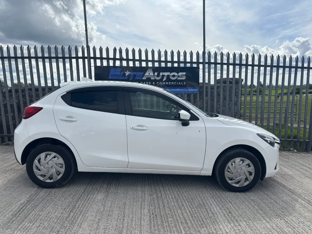 Mazda Demio Skyactive D automatic 2019 - Image 2