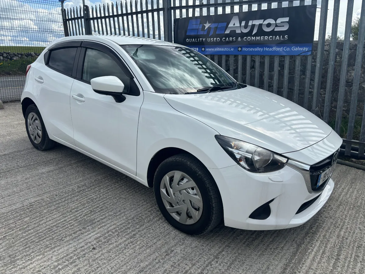 Mazda Demio Skyactive D automatic 2019 - Image 3