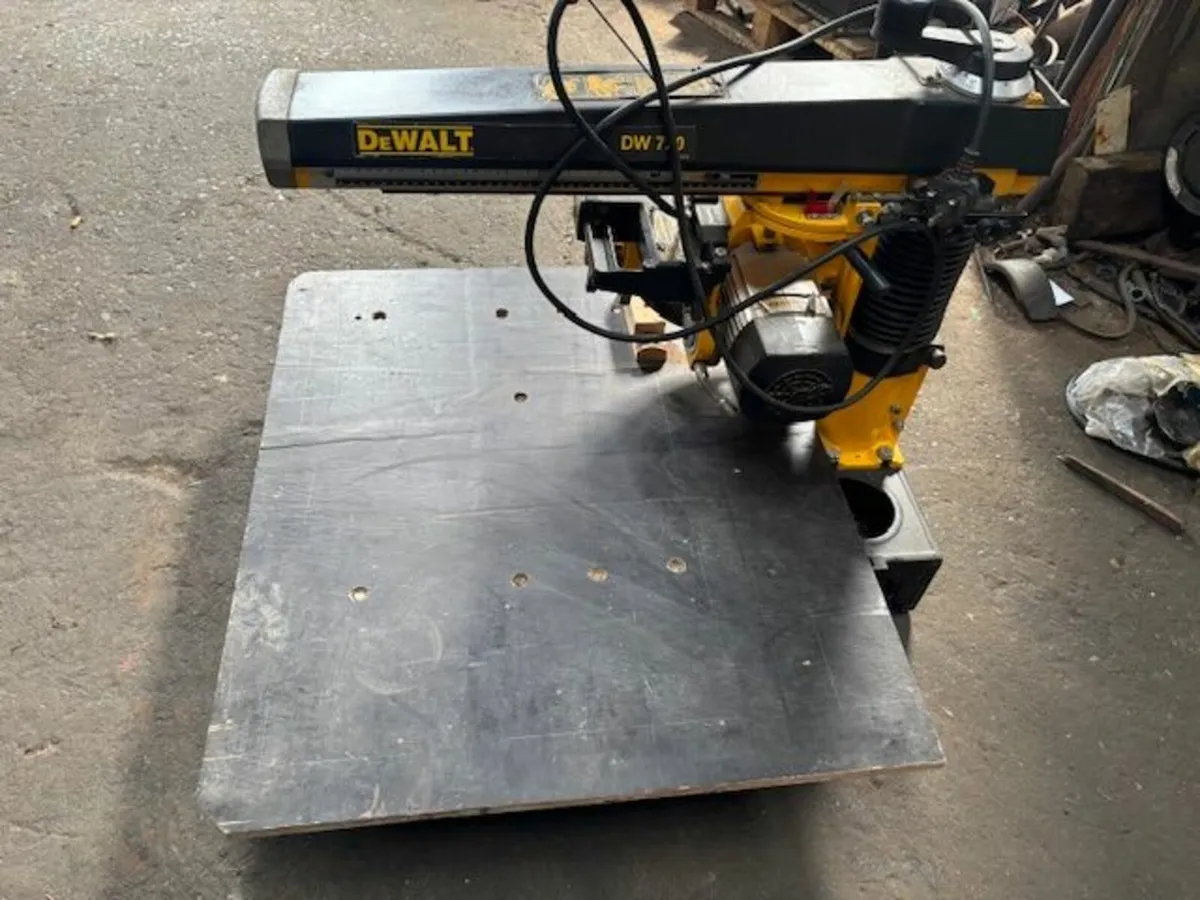 DeWalt Radial Arm Saw - Image 4