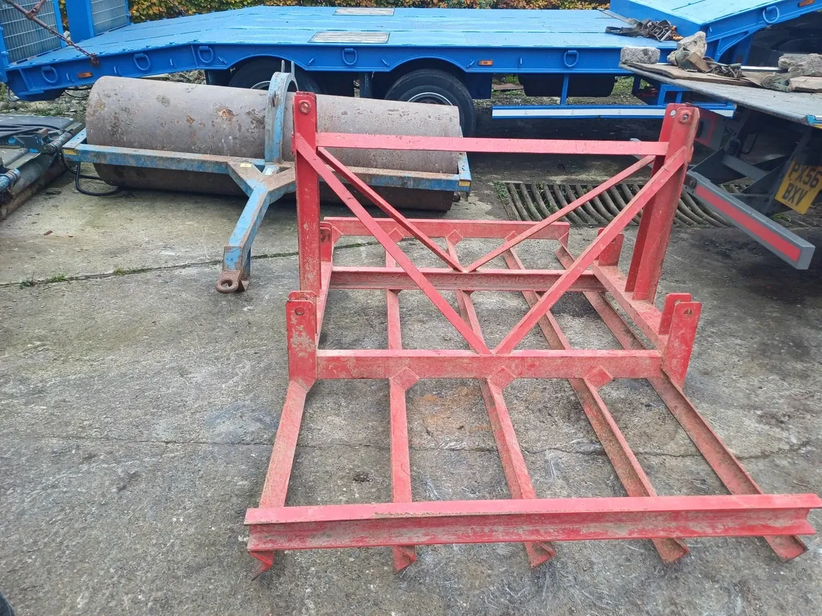 Fleming Land Roller - Image 1