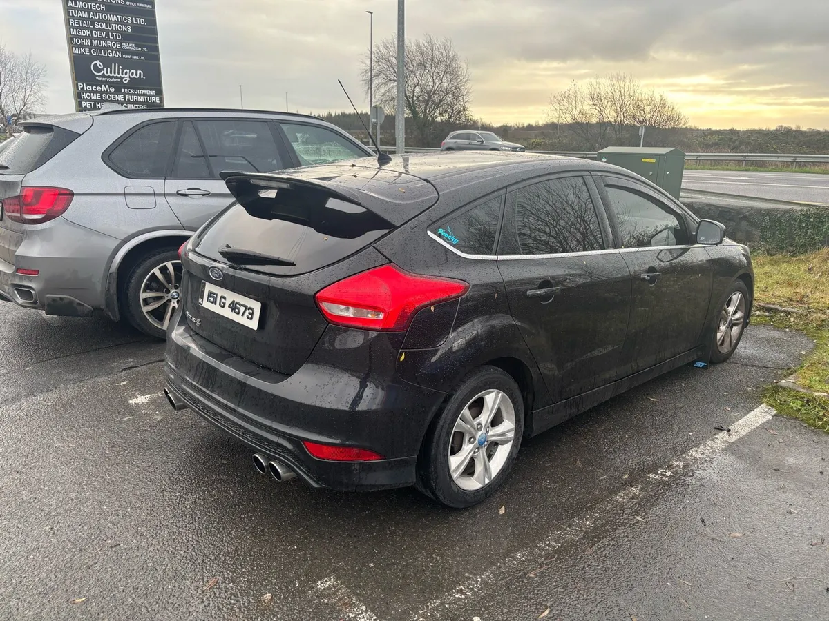 Ford focus 1.6 diesel black - Image 3