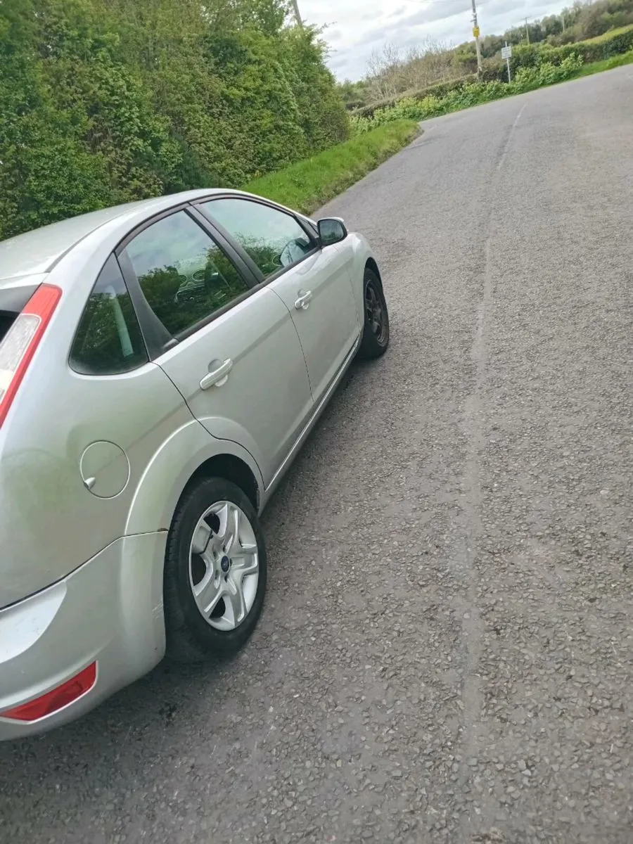Ford Focus 2010 - Image 4