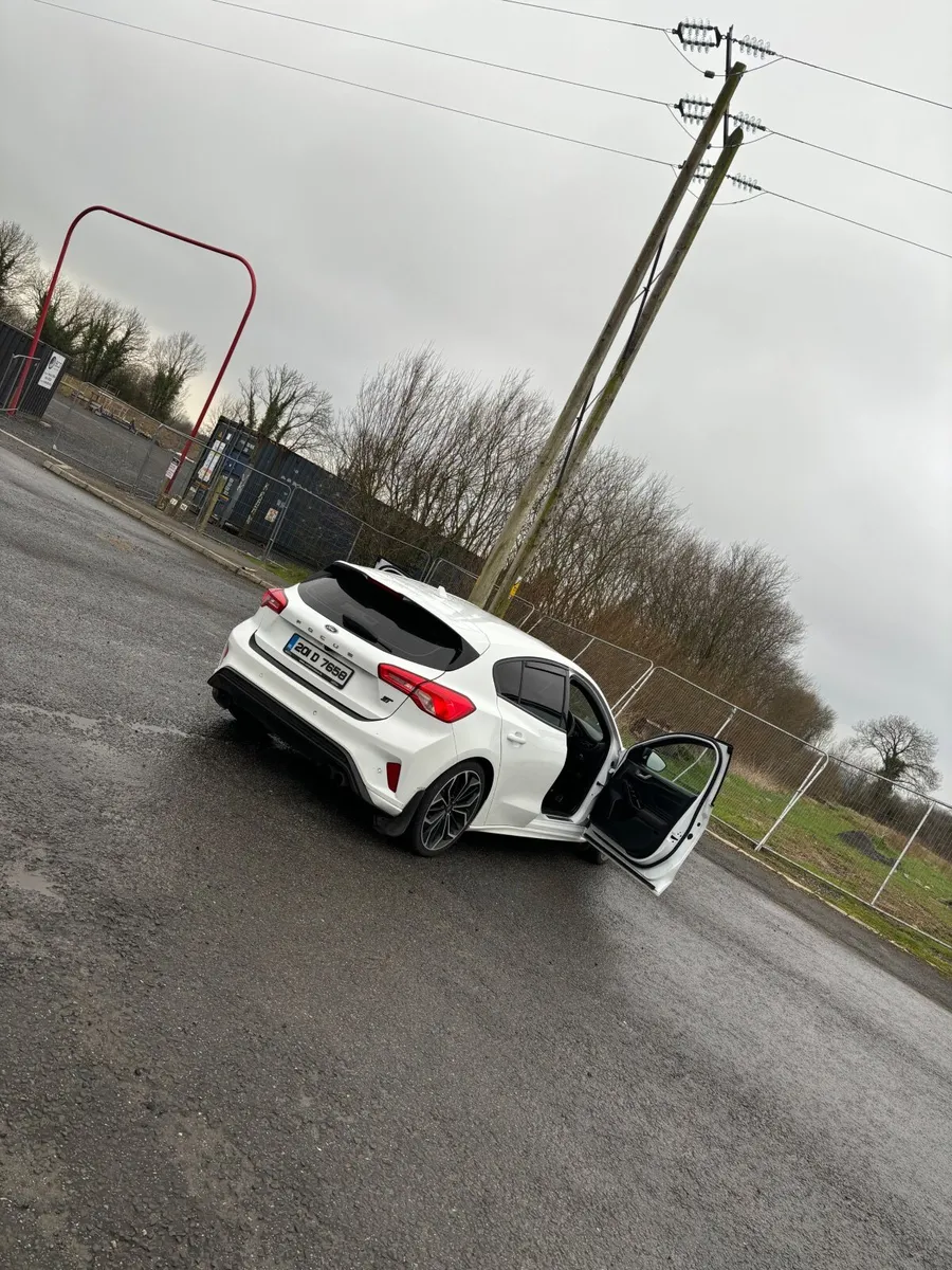Ford Focus 2020 - Image 3