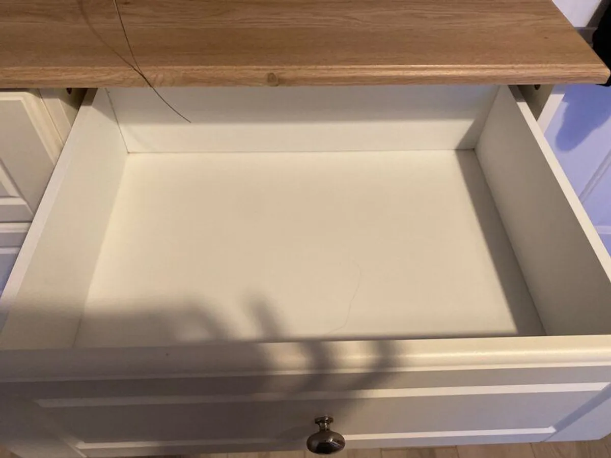 Bedroom chest of drawers - Image 4