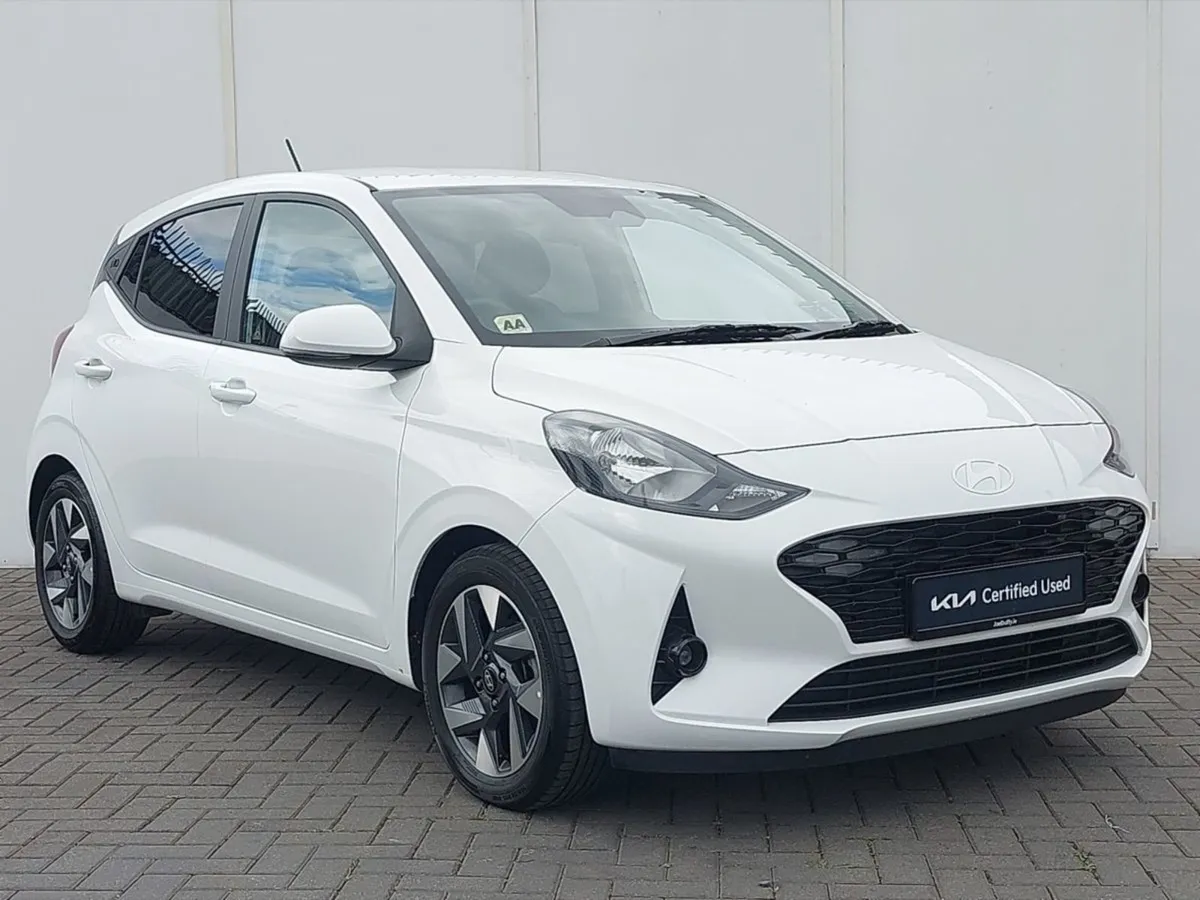 Hyundai i10 i10 Deluxe Plus Auto - Image 1