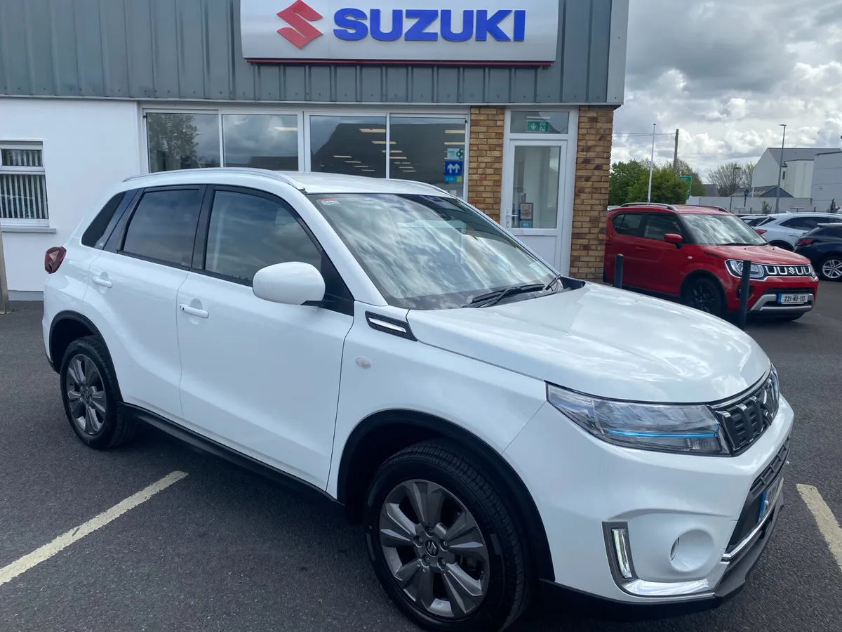 Suzuki Vitara SZT Hybrid Automatic - Image 1