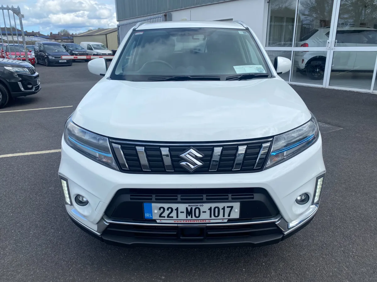 Suzuki Vitara SZT Hybrid Automatic - Image 2