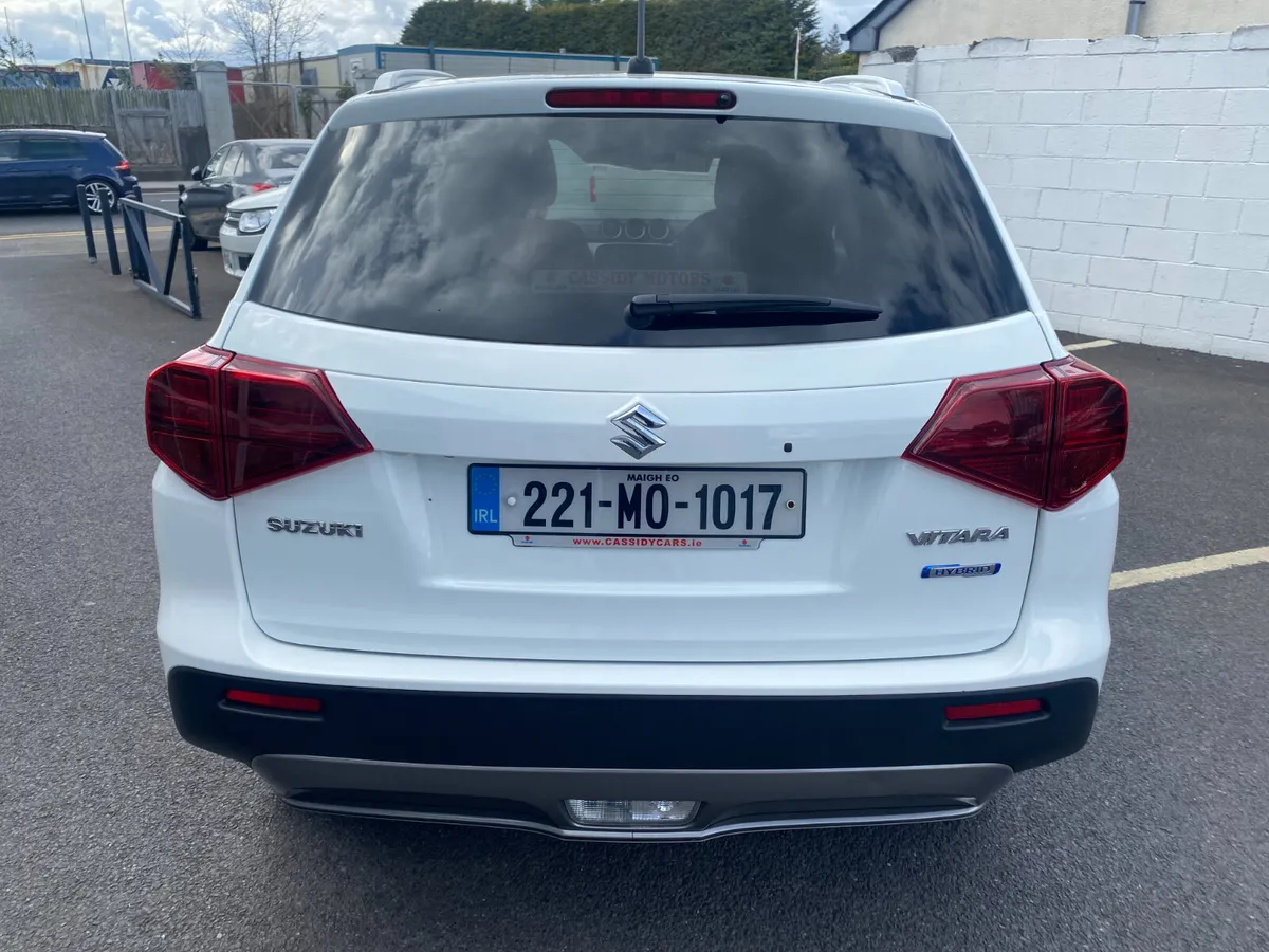 Suzuki Vitara SZT Hybrid Automatic - Image 4
