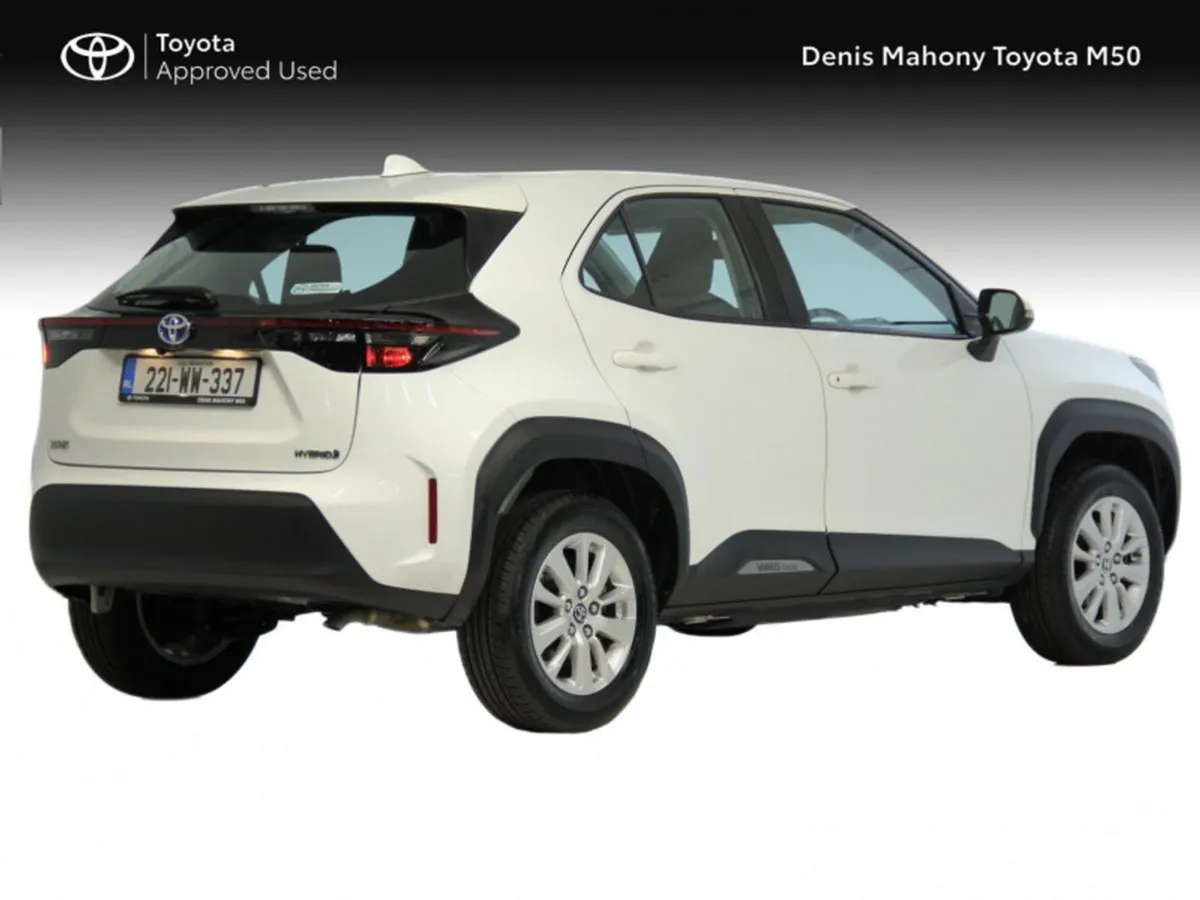Toyota Yaris Cross Luna Hybrid Auto - Image 2