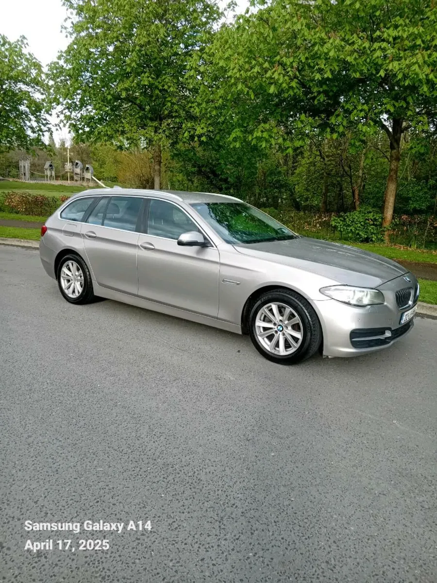BMW 520 D F11 TOURING... FULL SERVICE HISTORY - Image 3