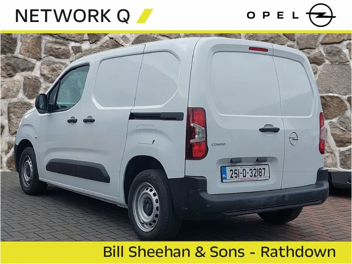 Opel Combo Edition 1.5 DSL 3 Seater 100 p/s van - Image 4