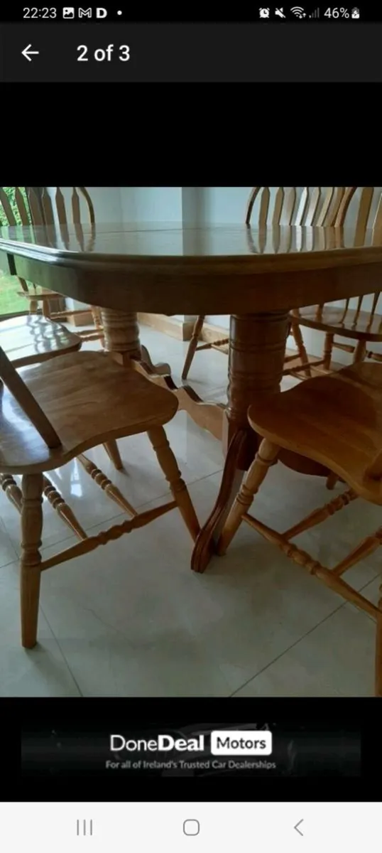 Extendable table and chairs - Image 2