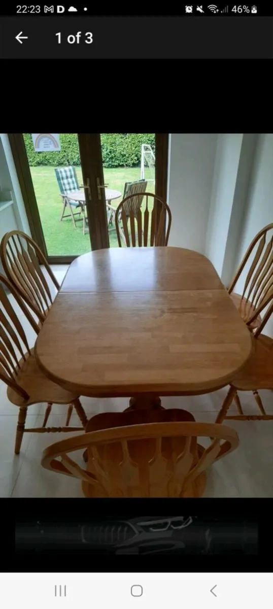Extendable table and chairs - Image 3