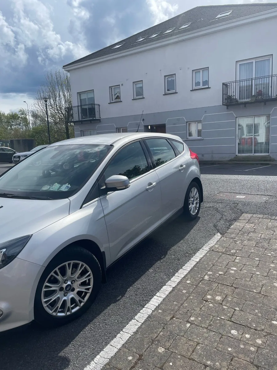 Ford Focus 2.0TD - Image 2