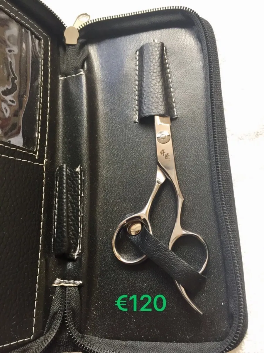 Hairdresser equipment - Image 2