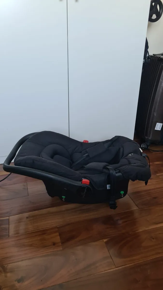 Baby Car Seat - Image 1