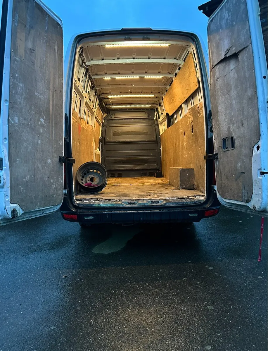 Volkslwagen Crafter Fresh CVRT 02.2026 - Image 2