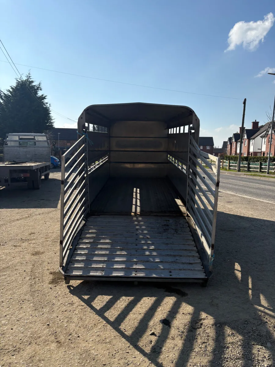 Ifor Williams 14ft cattle trailer - Image 2