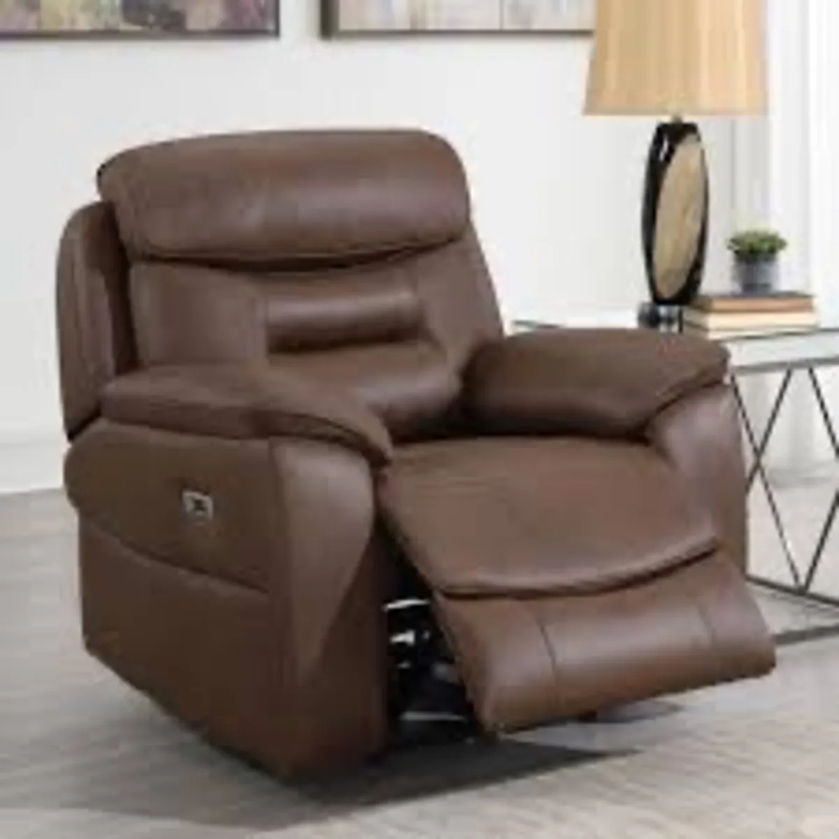 Leroy design electric recliner  reduced 280 de - Image 2