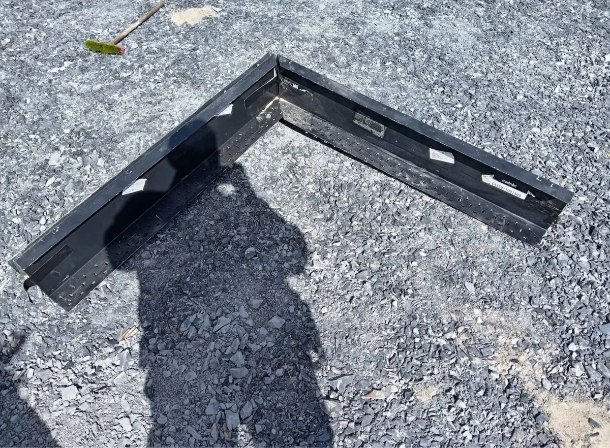 Catnic corner lintel - Image 2