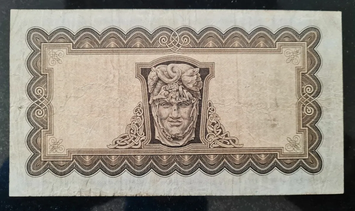 1939 Currency Commission Ireland 5 Pound  Banknote - Image 4
