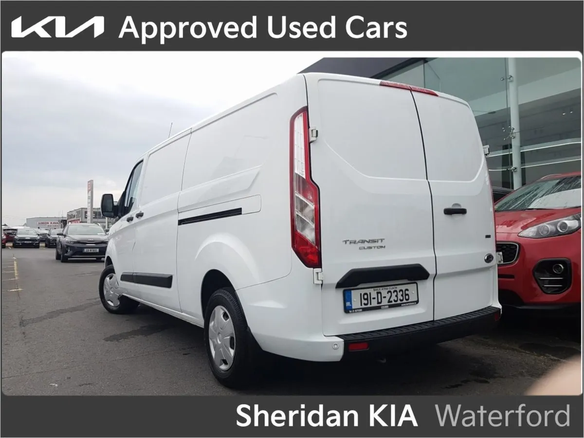 Ford Transit Custom 300 LWB Trend 2.0 130 - Image 3
