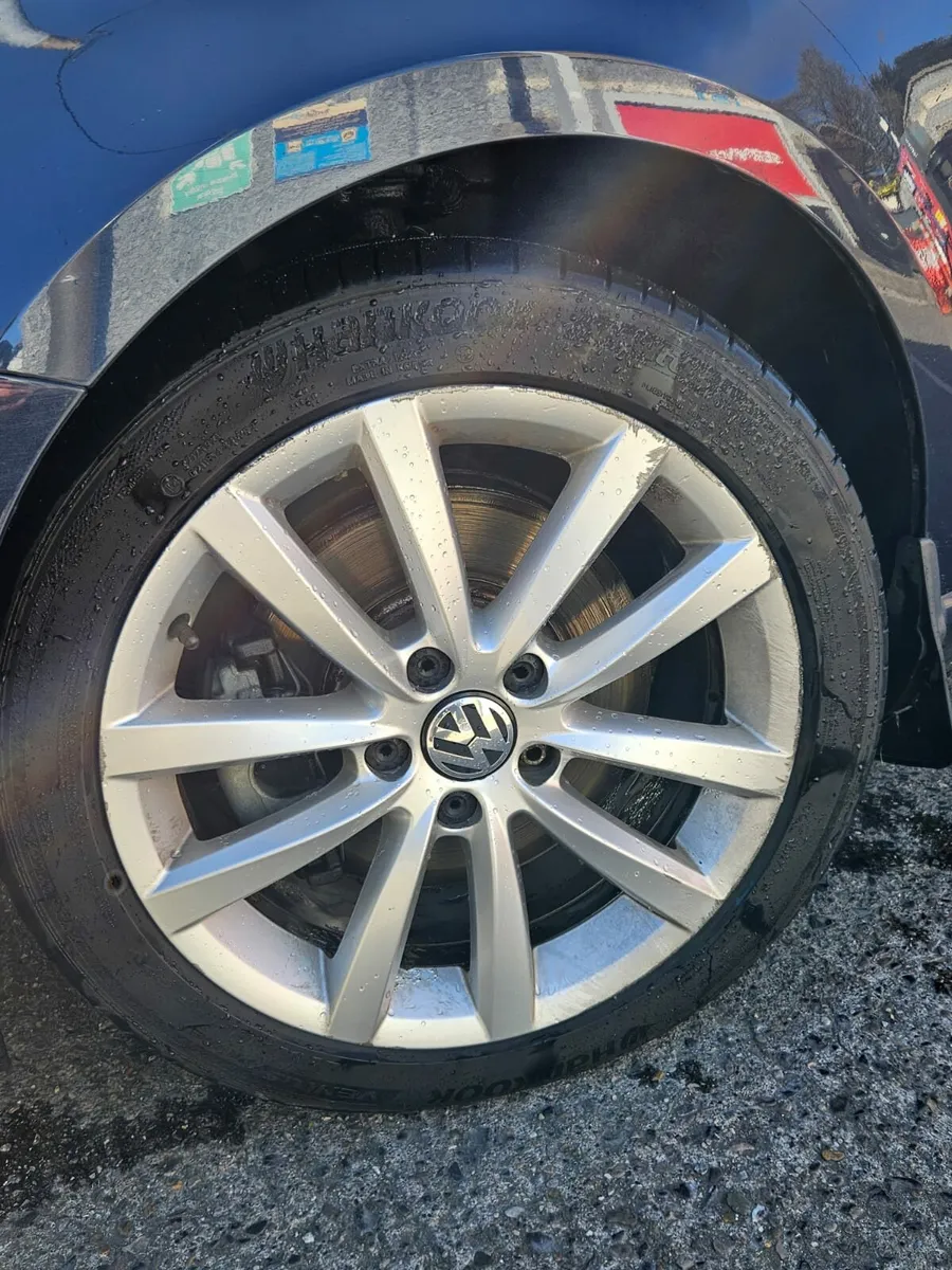 Volkswagen Pasat,2 Diesel,Automatic - Image 1