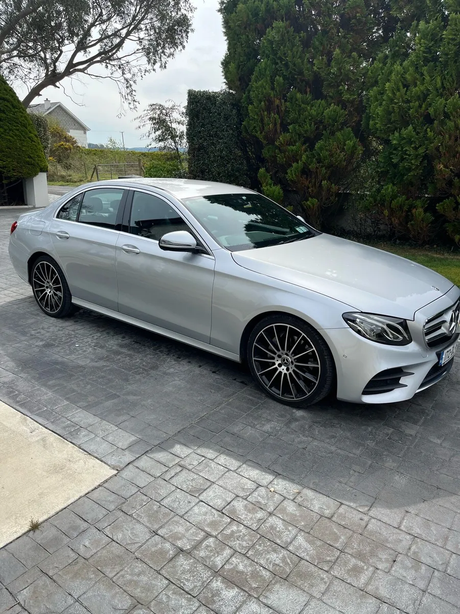 172 Mercedes-Benz e-class AMG line Diesel - Image 1